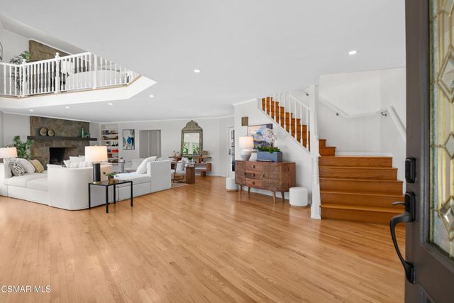 340 Santa Inez Way, La Canada Flintridge, CA 91011