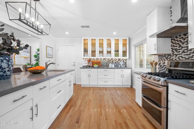 340 Santa Inez Way, La Canada Flintridge, CA 91011