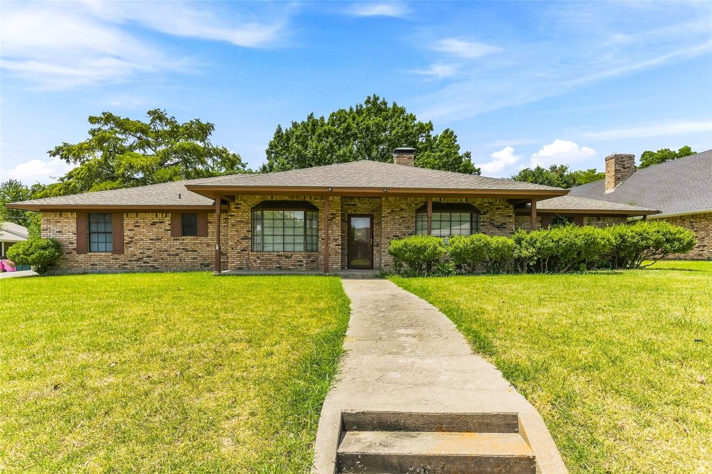 1610 Archer Circle, Sherman, TX 75092