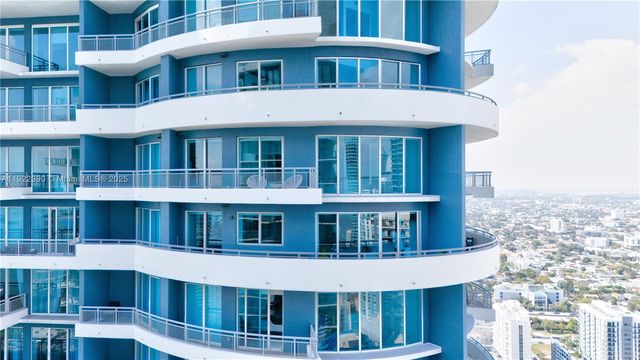 60 SW 13th St 4616, Miami, FL 33130