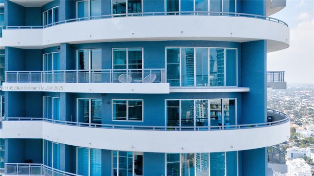 60 SW 13th St 4616, Miami, FL 33130