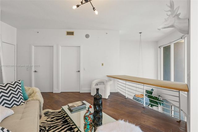 60 SW 13th St 4616, Miami, FL 33130