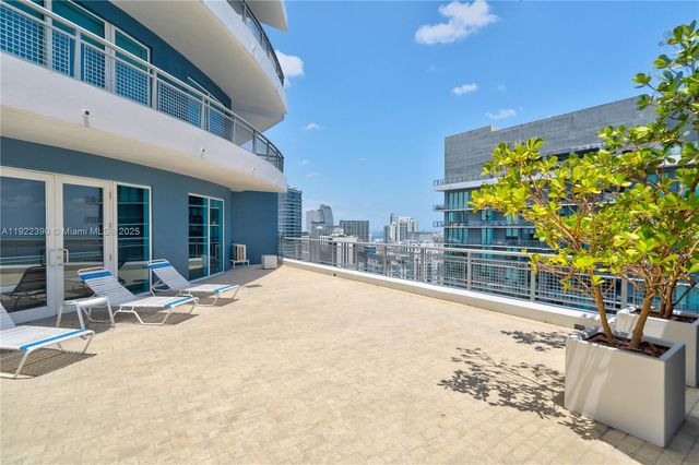 60 SW 13th St 4616, Miami, FL 33130