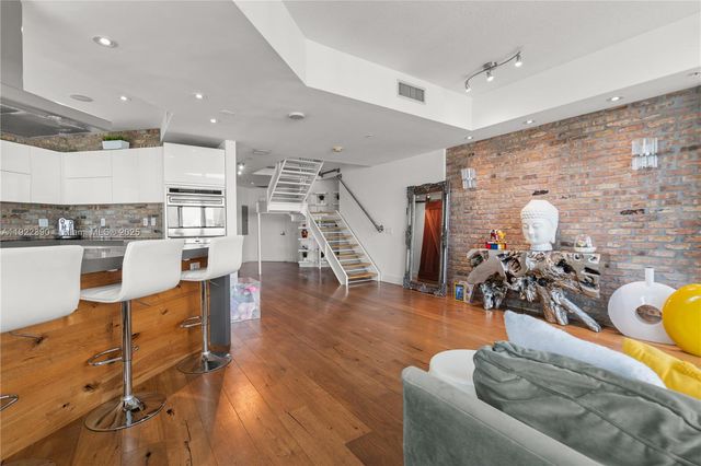 60 SW 13th St 4616, Miami, FL 33130