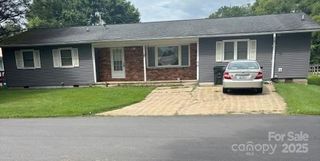 39 Fourth Street, Waynesville, NC 28786