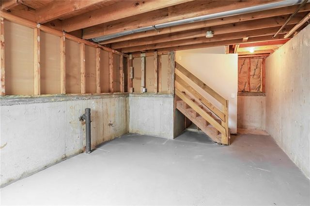 19616 E 7th Street Court, Independence, MO 64056