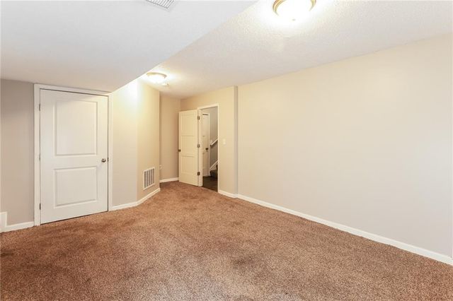 19616 E 7th Street Court, Independence, MO 64056