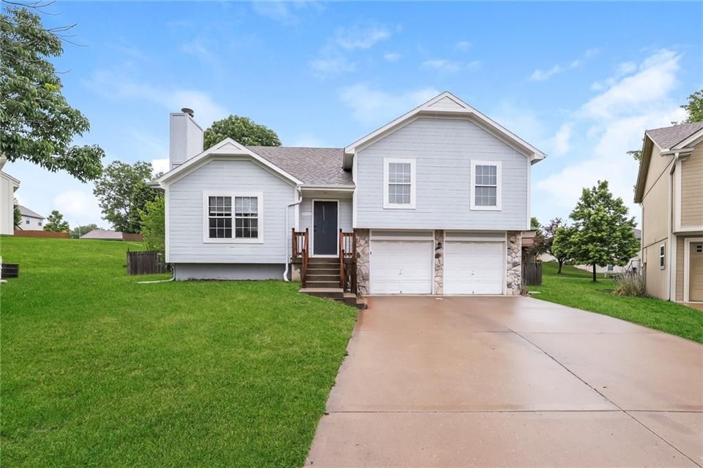 19616 E 7th Street Court, Independence, MO 64056