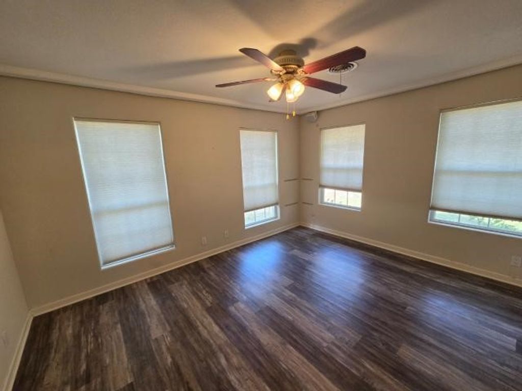 5728 Rockhill Road, Fort Worth, TX 76112 — photo 4