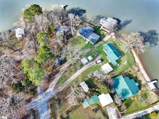 1020 Flymm Smith Road, Waterloo, SC 29684