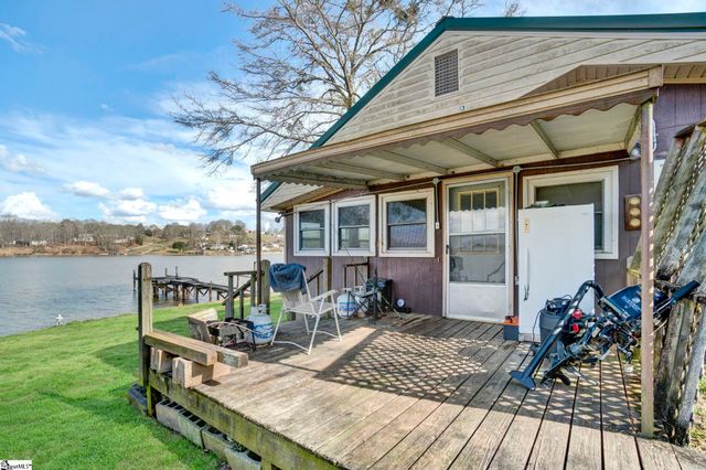 1020 Flymm Smith Road, Waterloo, SC 29684