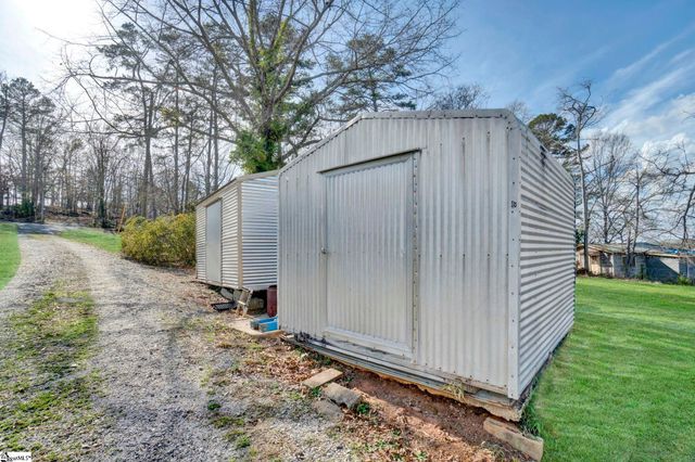 1020 Flymm Smith Road, Waterloo, SC 29684