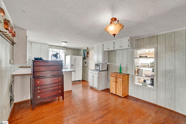 1020 Flymm Smith Road, Waterloo, SC 29684