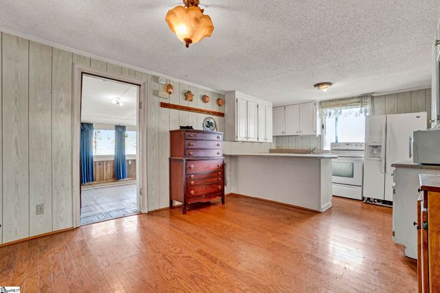 1020 Flymm Smith Road, Waterloo, SC 29684