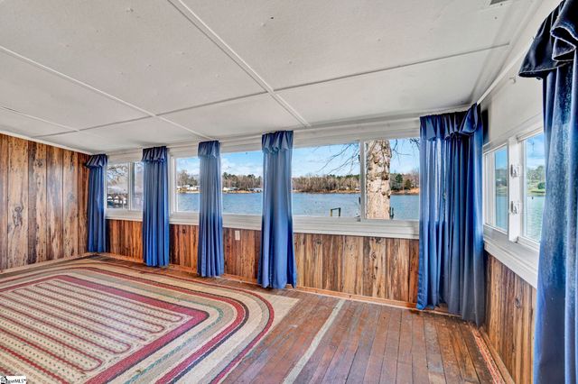 1020 Flymm Smith Road, Waterloo, SC 29684