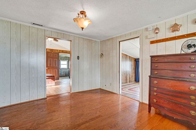 1020 Flymm Smith Road, Waterloo, SC 29684