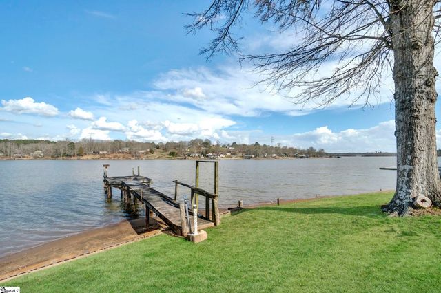 1020 Flymm Smith Road, Waterloo, SC 29684