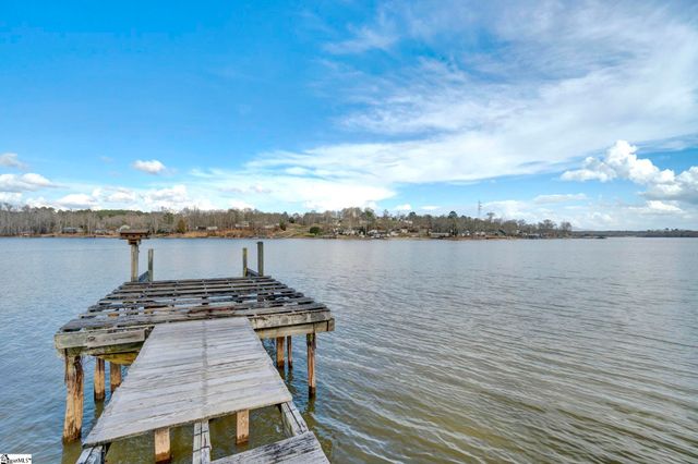 1020 Flymm Smith Road, Waterloo, SC 29684