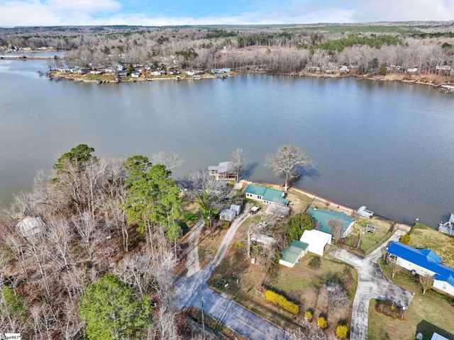 1020 Flymm Smith Road, Waterloo, SC 29684