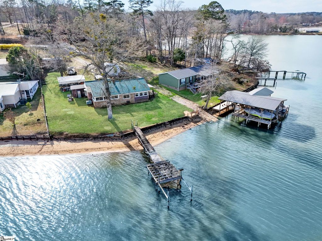 1020 Flymm Smith Road, Waterloo, SC 29684