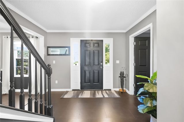 41 W Waterbury Drive, Springboro, OH 45066