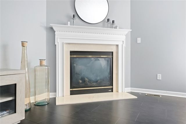 41 W Waterbury Drive, Springboro, OH 45066