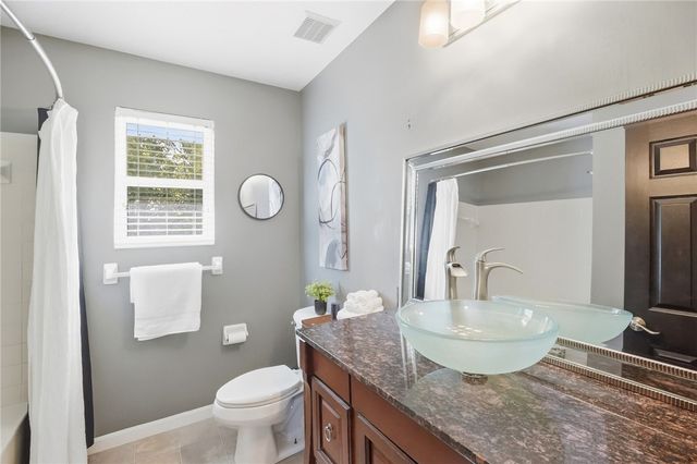 41 W Waterbury Drive, Springboro, OH 45066