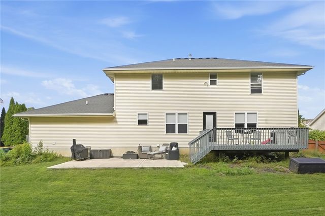 41 W Waterbury Drive, Springboro, OH 45066