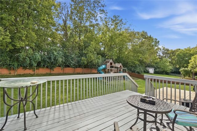 41 W Waterbury Drive, Springboro, OH 45066