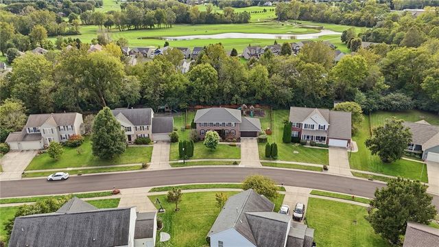 41 W Waterbury Drive, Springboro, OH 45066