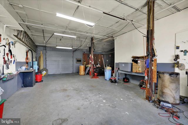 1524 FRIEDENSBURG RD, Reading, PA 19606
