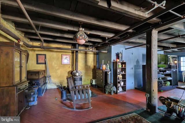 1524 FRIEDENSBURG RD, Reading, PA 19606