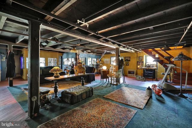 1524 FRIEDENSBURG RD, Reading, PA 19606