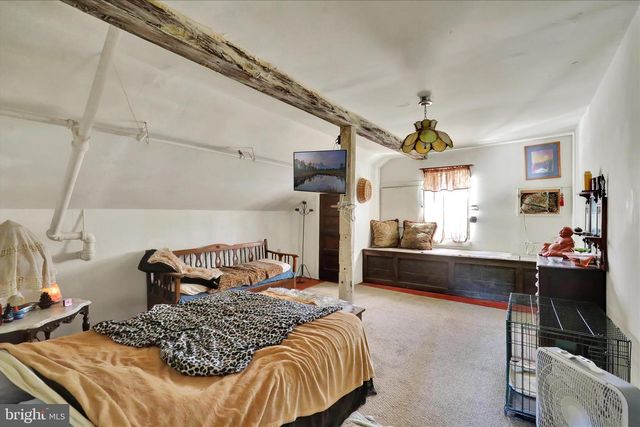 1524 FRIEDENSBURG RD, Reading, PA 19606