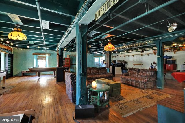 1524 FRIEDENSBURG RD, Reading, PA 19606