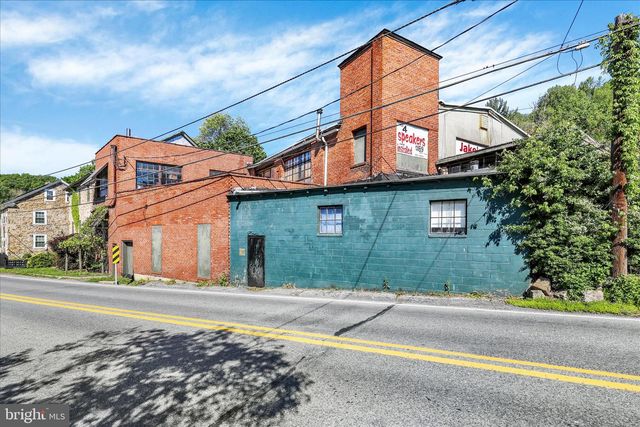 1524 FRIEDENSBURG RD, Reading, PA 19606