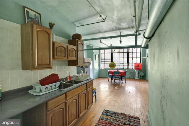 1524 FRIEDENSBURG RD, Reading, PA 19606