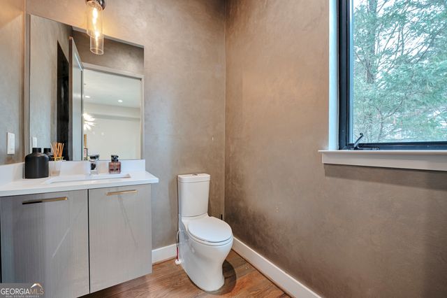 904 Lenox Boulevard NE, Atlanta, GA 30324