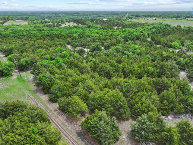 117 Donaghey Street, Trenton, TX 75490