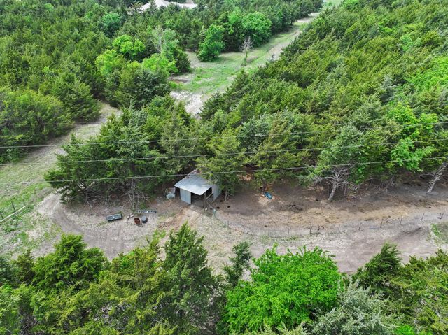 117 Donaghey Street, Trenton, TX 75490