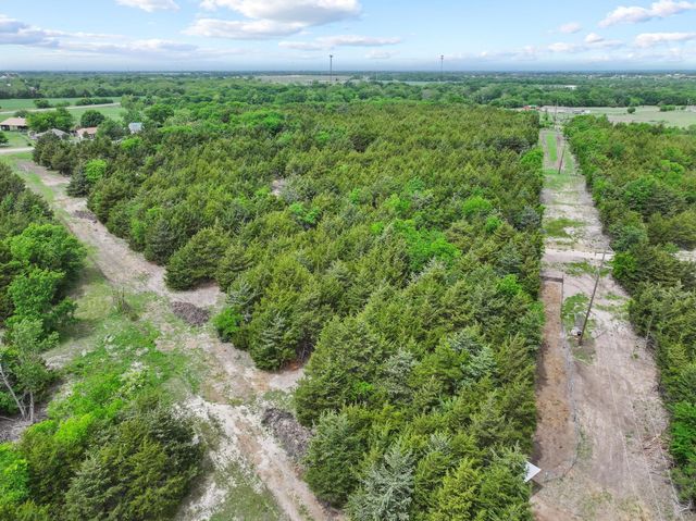 117 Donaghey Street, Trenton, TX 75490