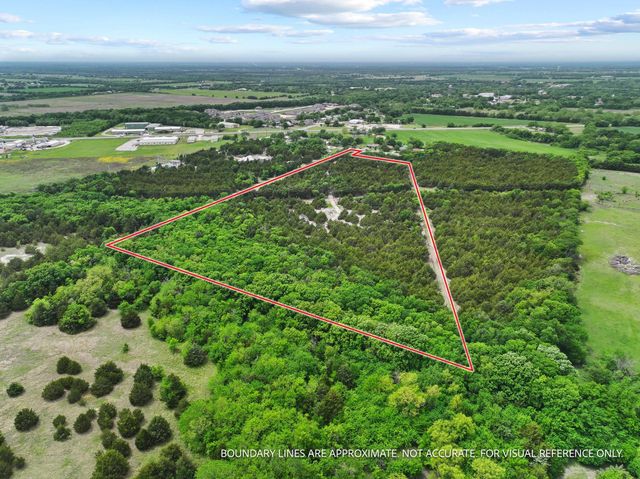 117 Donaghey Street, Trenton, TX 75490