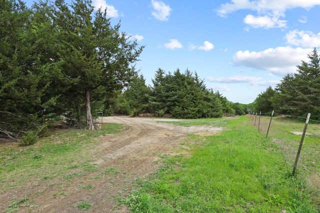 117 Donaghey Street, Trenton, TX 75490