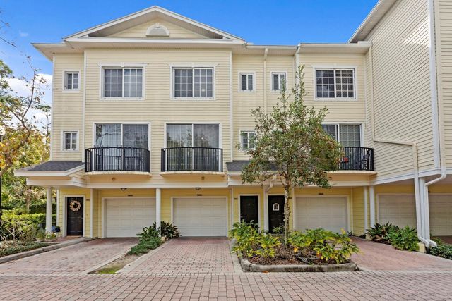 9831 MEADOW FIELD CIRCLE 9831, Tampa, FL 33626