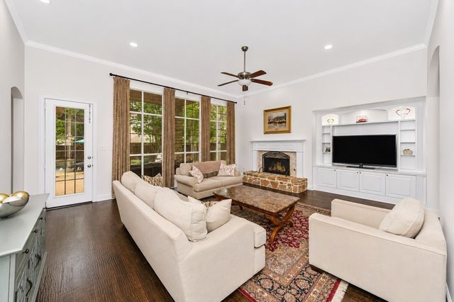 1105 Woodhaven Drive, Mckinney, TX 75072