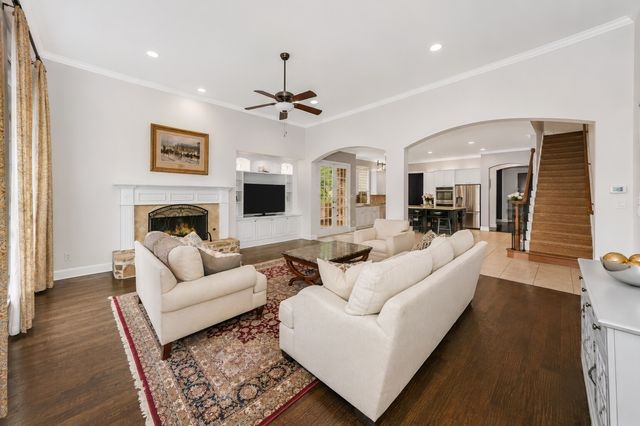 1105 Woodhaven Drive, Mckinney, TX 75072