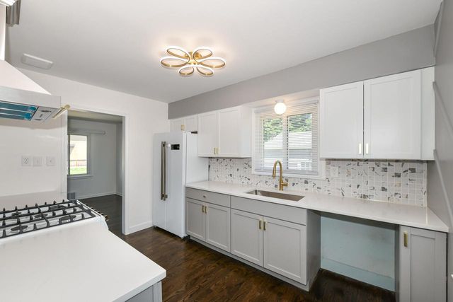 4380 N 51st BOULEVARD, Milwaukee, WI 53216