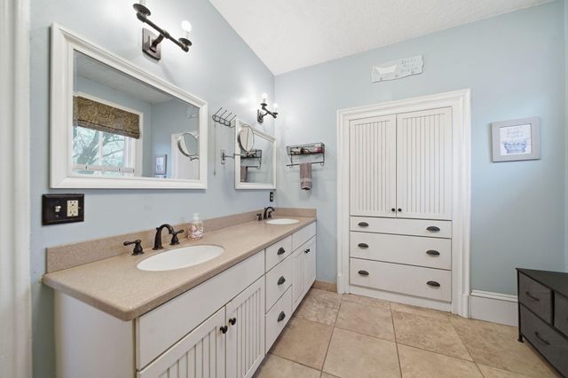 302 Church Street, Parma, MI 49269