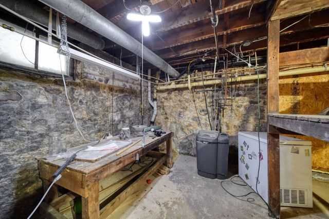 302 Church Street, Parma, MI 49269