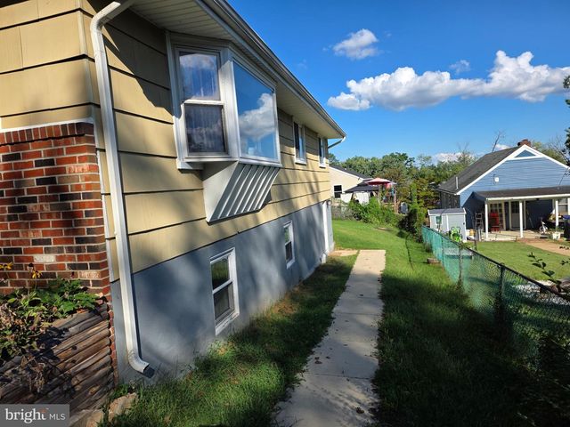 5821 FAIRWOOD AVE, Baltimore, MD 21206